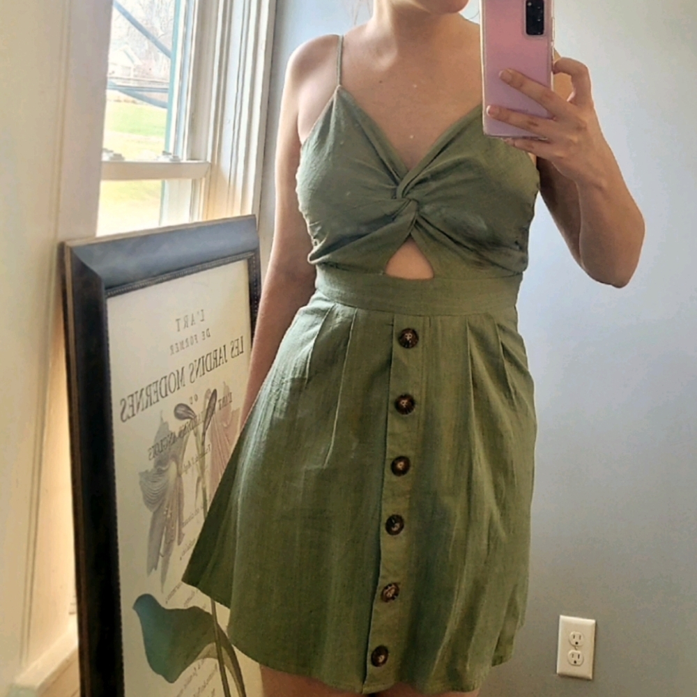 Olive Keyhole Button Down Dress